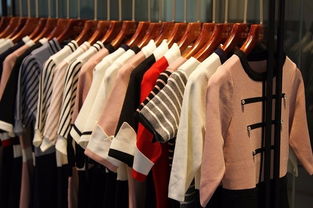 環球服飾城 3樓毛織服飾區開業大沖刺 裝修火熱進行中